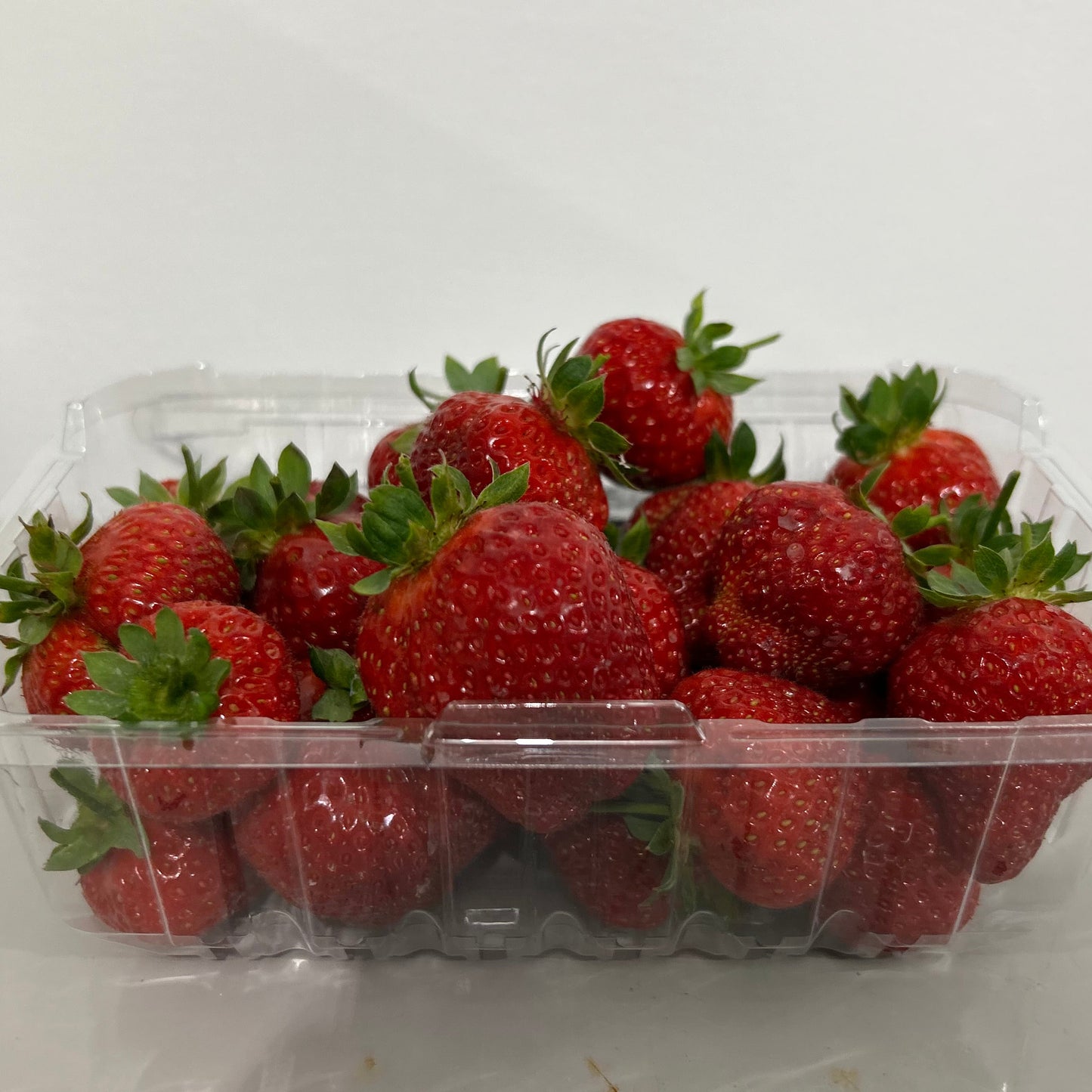 BERRIES - Strawberries, Hydroponic - Vernon, BC